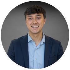 riley dauzat website headshot