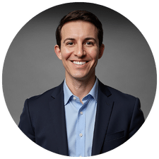 daniel estrada website headshot